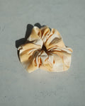 Scrunchie 03 - butter yellow