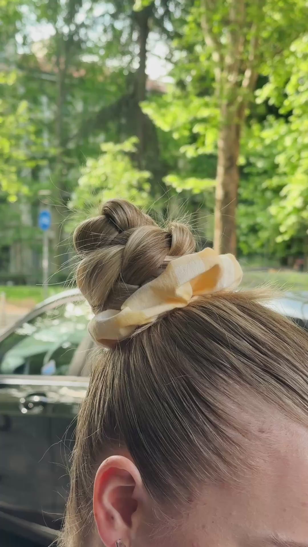 Scrunchie 02 (butter yellow)